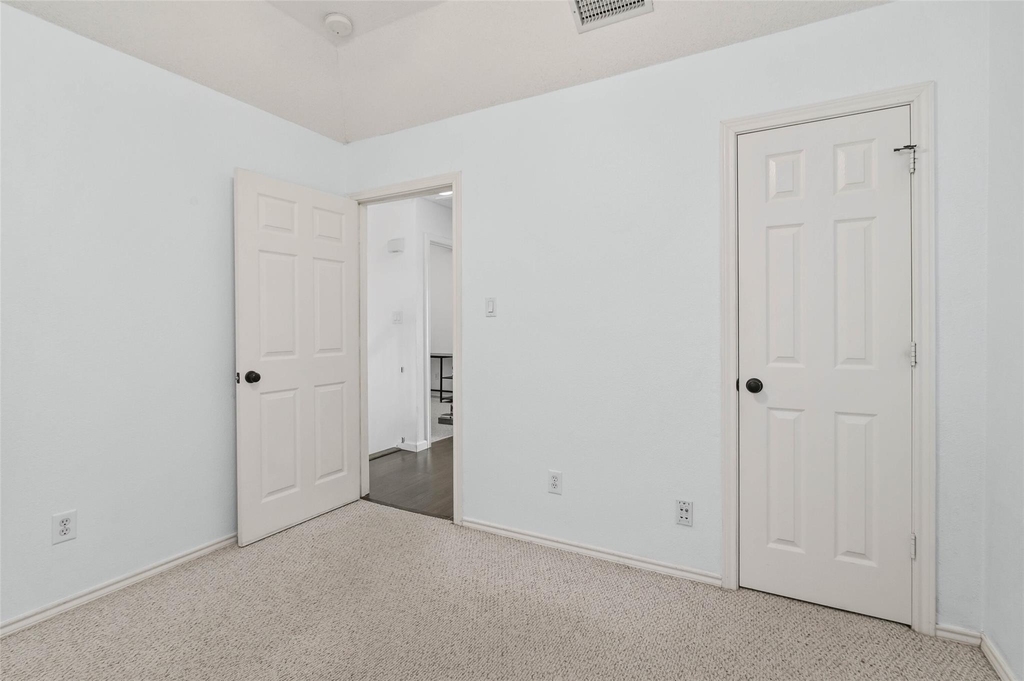 4100 Creekhollow Drive - Photo 15