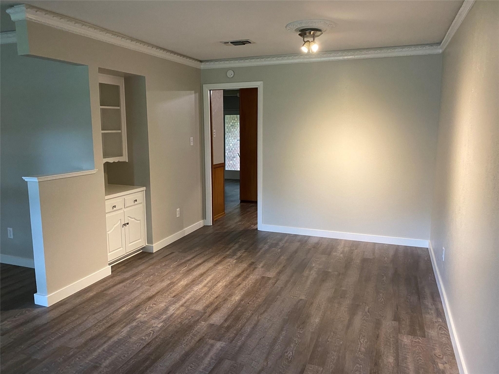 3621 Winifred Drive - Photo 3