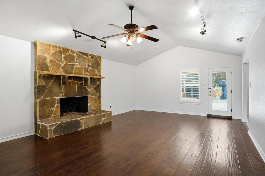 1319 Chestnut Road - Photo 4