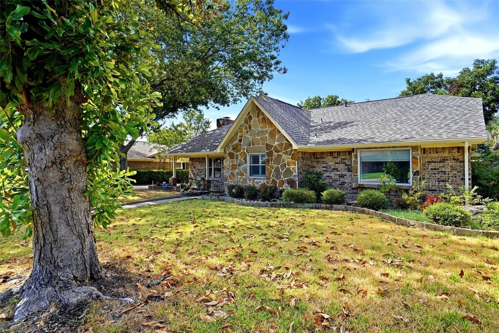 1319 Chestnut Road - Photo 1