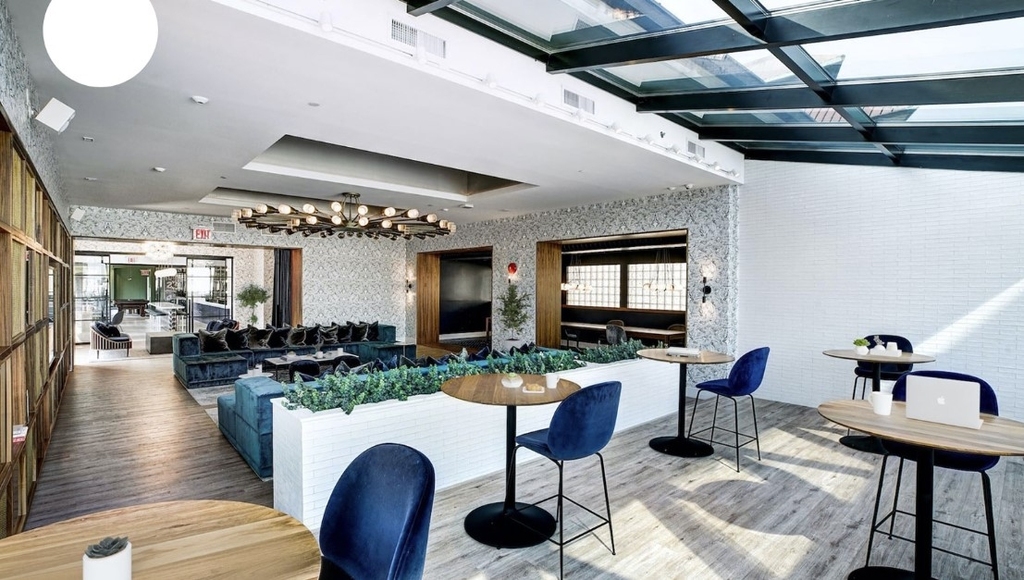 w 34th street 6th ave - Photo 6