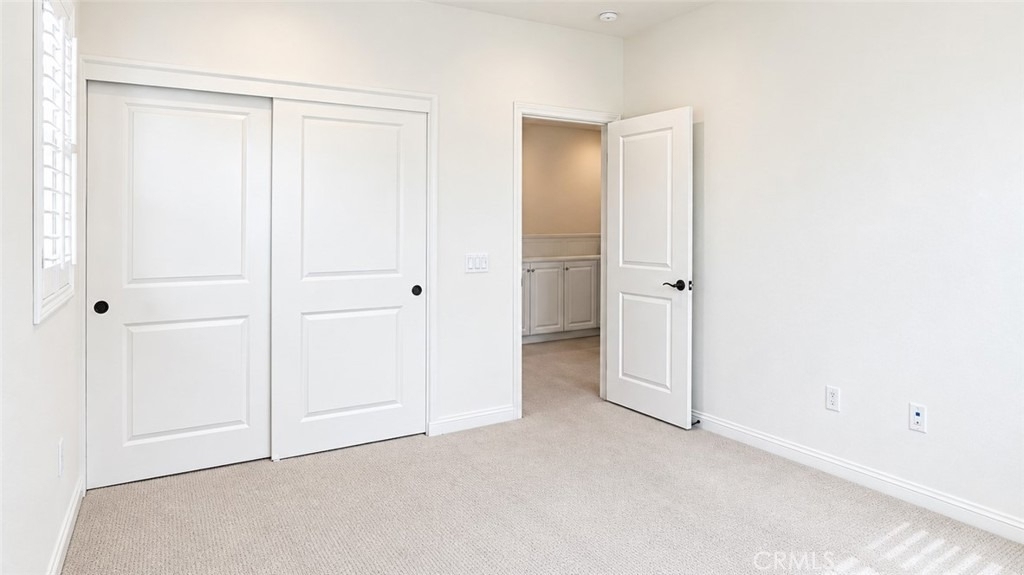 371 Adalina - Photo 17