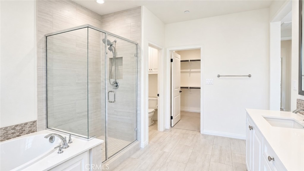 371 Adalina - Photo 24