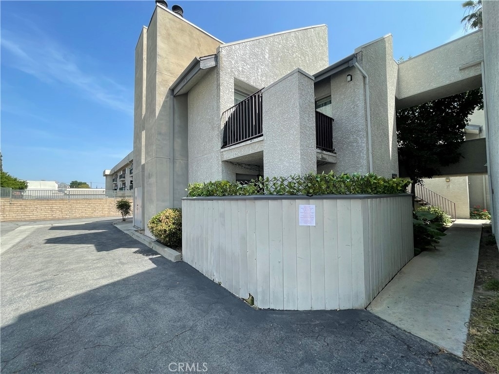 20155 Keswick Street - Photo 1