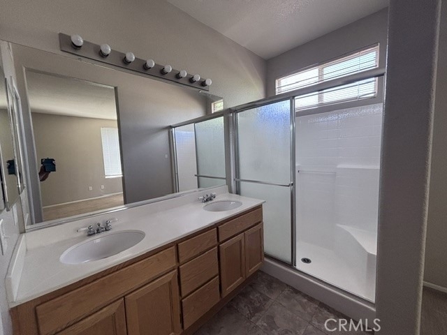 27450 Fallbrook Court - Photo 4