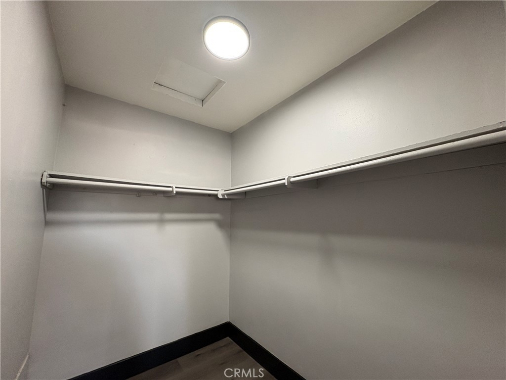 2001 E Wilshire Avenue - Photo 9