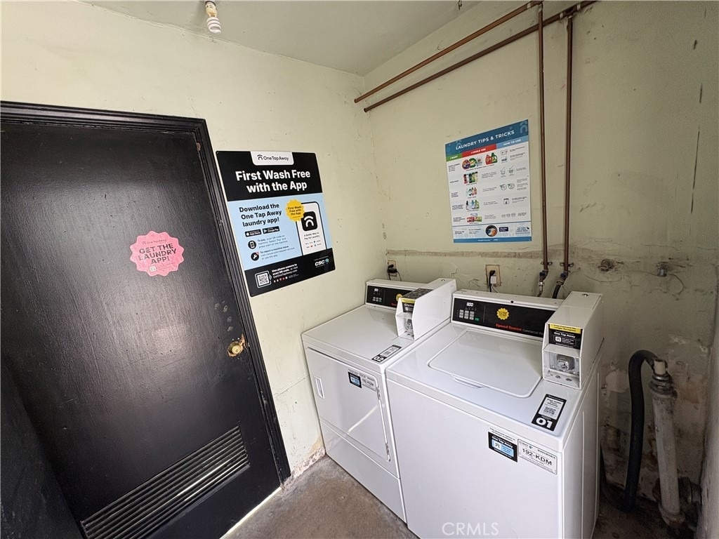 300 N Mountain View Place - Photo 10