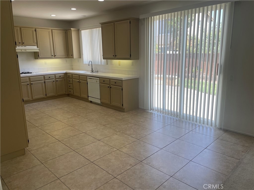 7071 Suffolk - Photo 7
