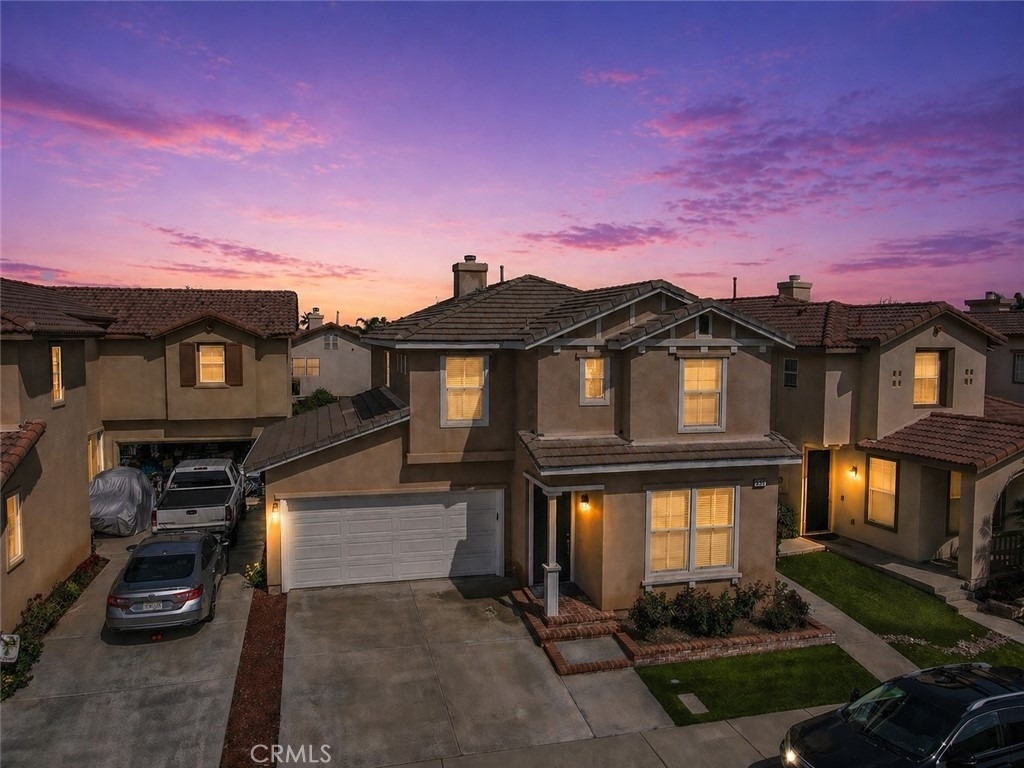 255 Roxanne Lane - Photo 0