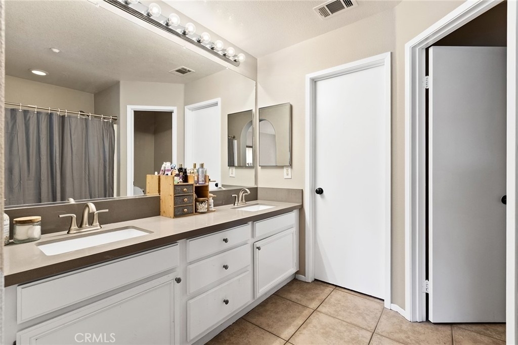 30299 Island Bay Lane - Photo 20