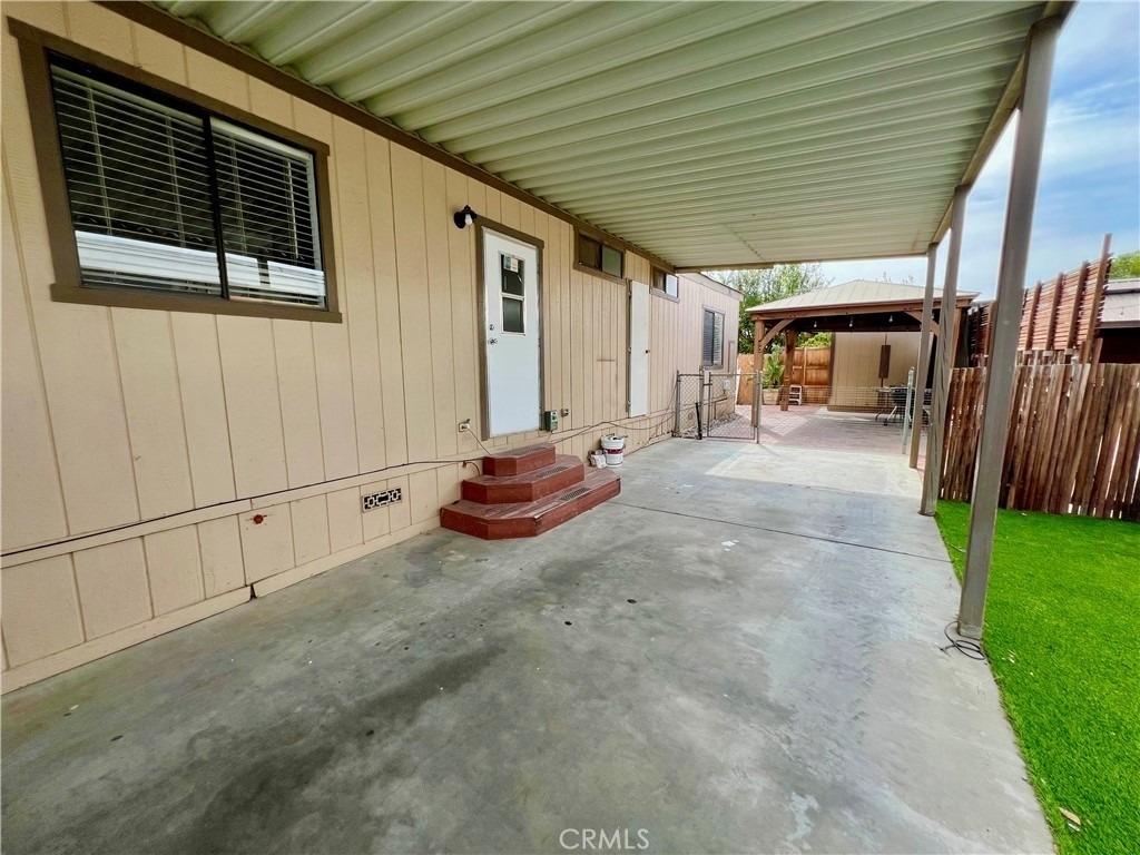 2121 E Avenue I - Photo 28