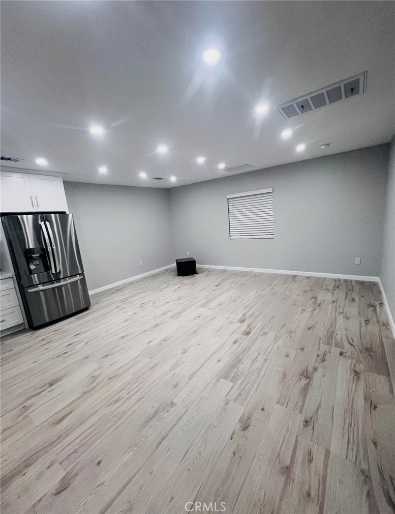12749 Kittridge Street - Photo 4