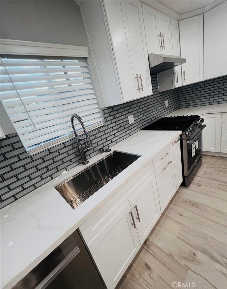 12749 Kittridge Street - Photo 3