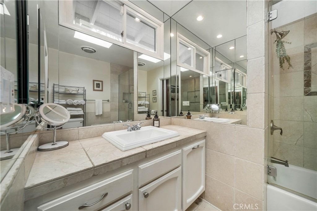 4571 Canoga Drive - Photo 18