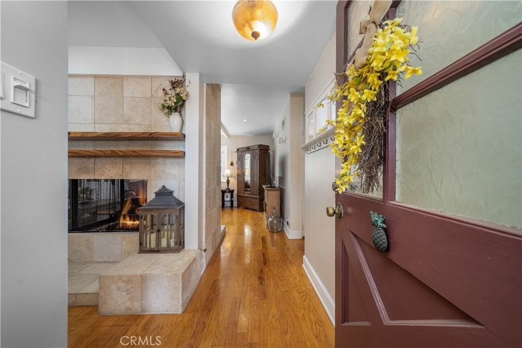 4571 Canoga Drive - Photo 2