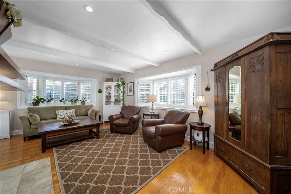 4571 Canoga Drive - Photo 4