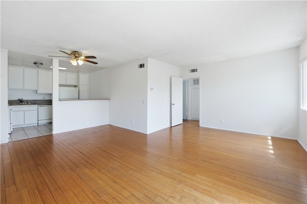 12203 Magnolia - Photo 5