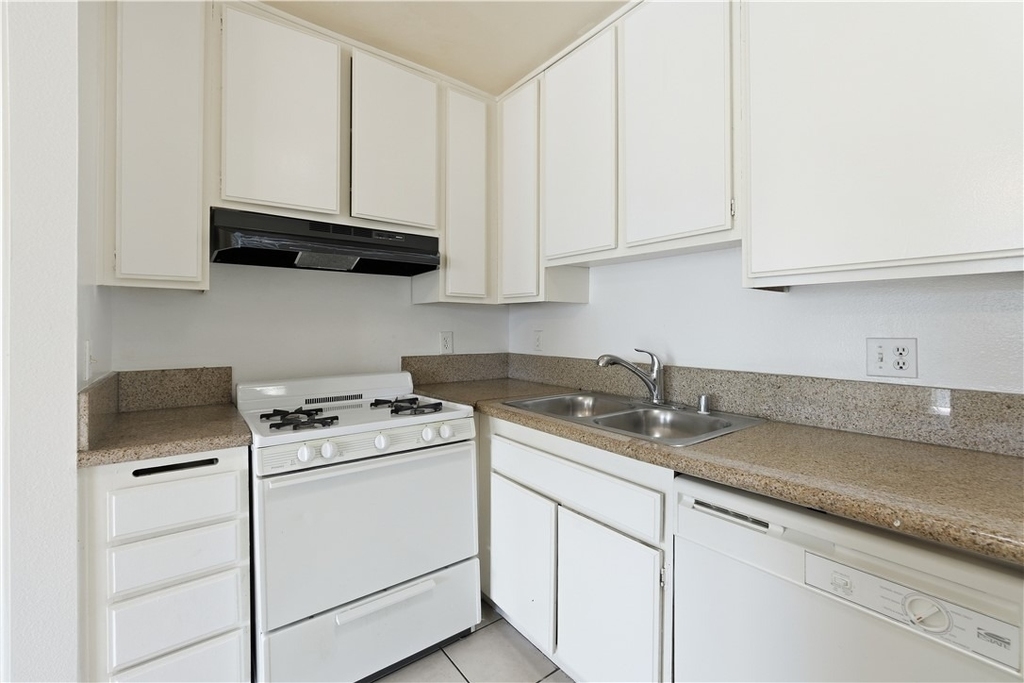 12203 Magnolia - Photo 8