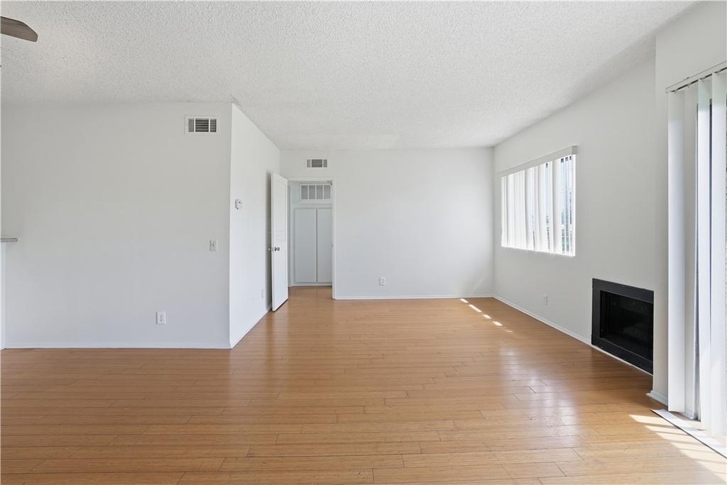 12203 Magnolia - Photo 4