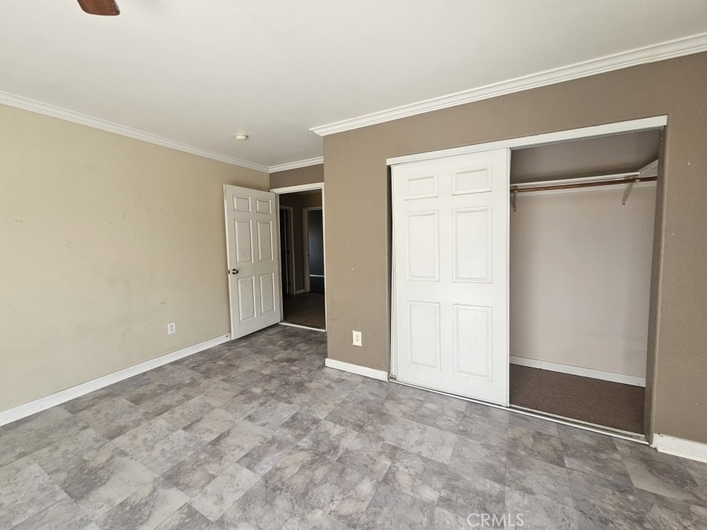 1319 E 59th - Photo 13