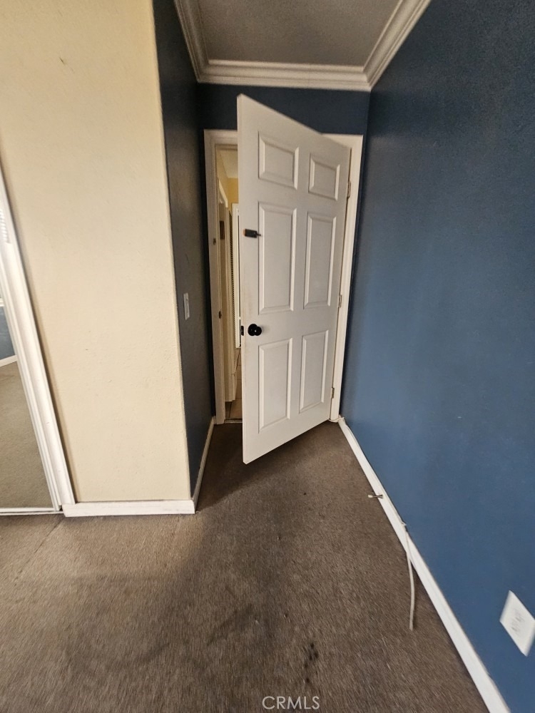 1319 E 59th - Photo 17