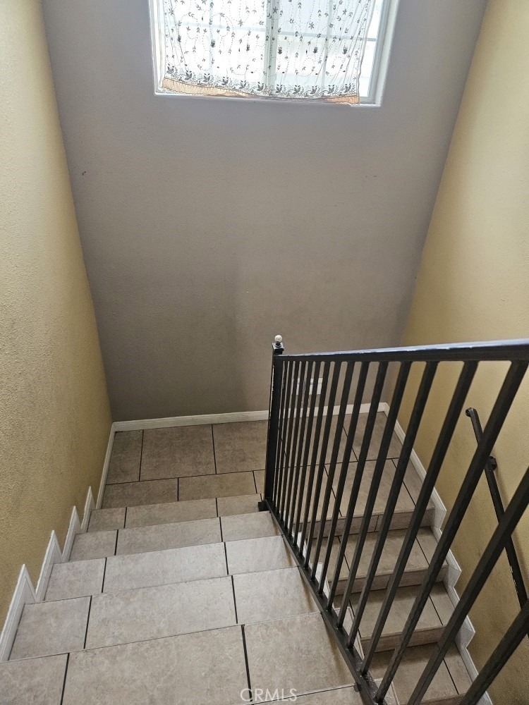 1319 E 59th - Photo 24