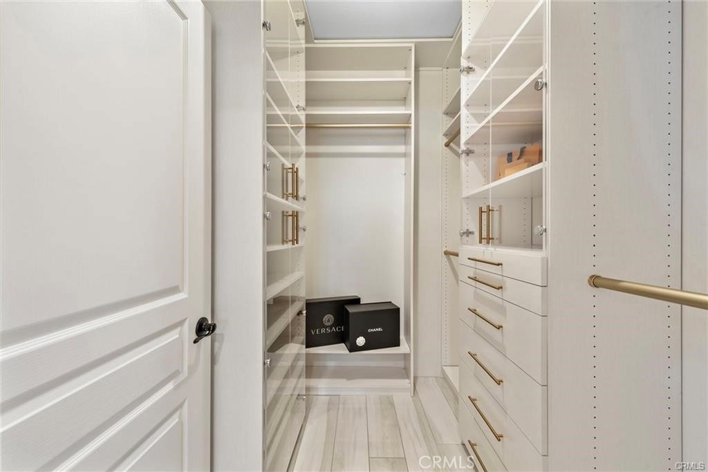 2123 Watermarke Place - Photo 16