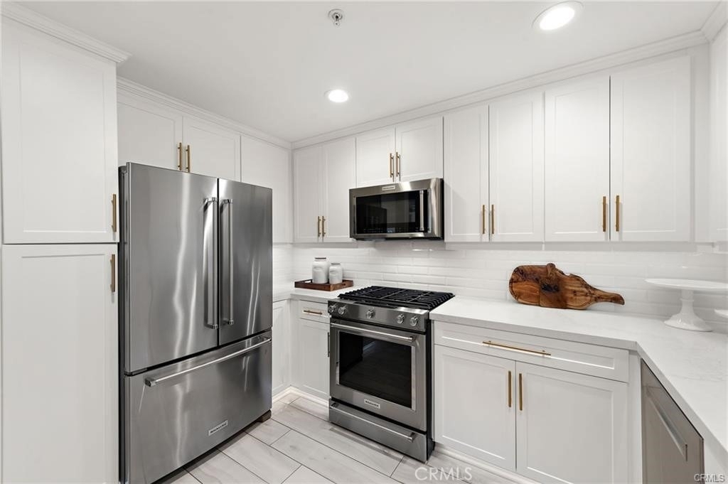 2123 Watermarke Place - Photo 9