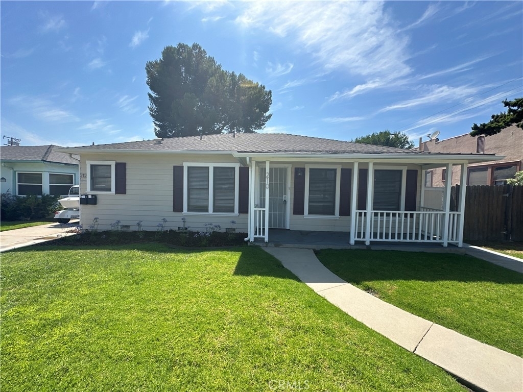 210 S Bush Street - Photo 0