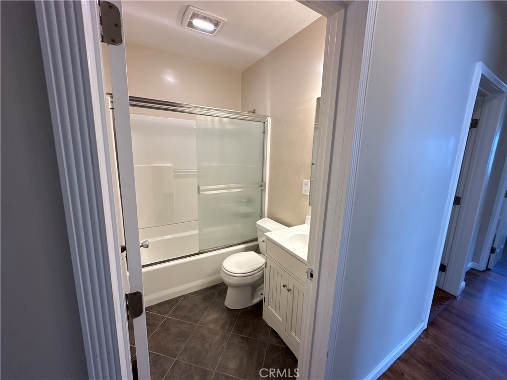 210 S Bush Street - Photo 20