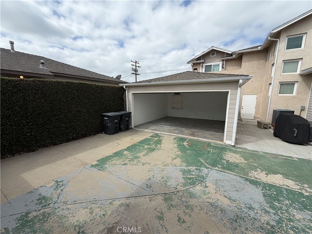 210 S Bush Street - Photo 34