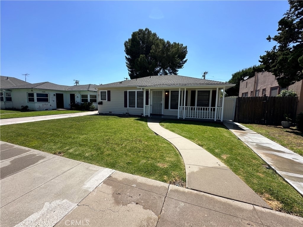 210 S Bush Street - Photo 1