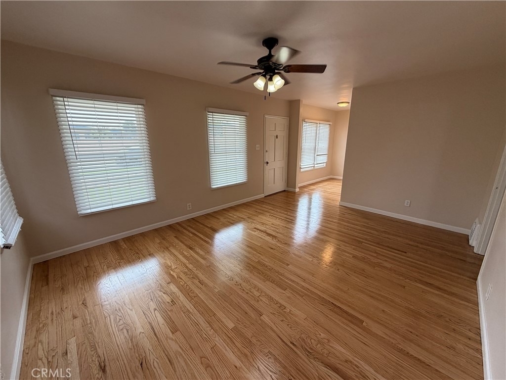 210 S Bush Street - Photo 5