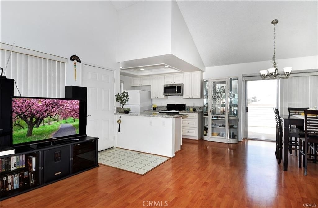 10411 Garden Grove - Photo 3