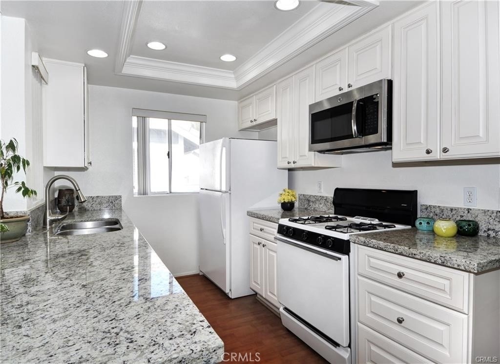 10411 Garden Grove - Photo 0