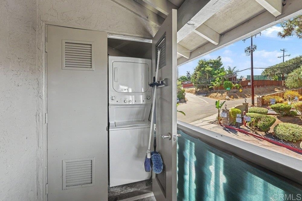 1434 Marshall Rd - Photo 2