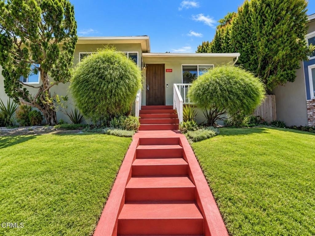 3289 Inglewood Boulevard - Photo 0