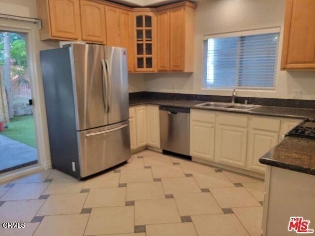 4117 Briggs Avenue - Photo 4