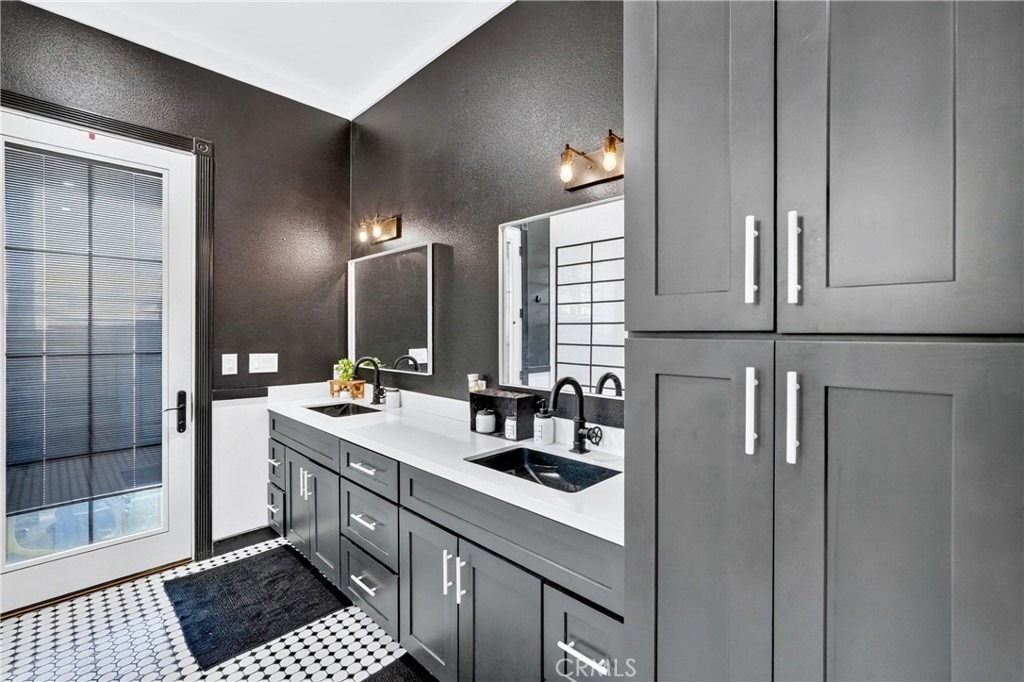 10901 Chestnut - Photo 16