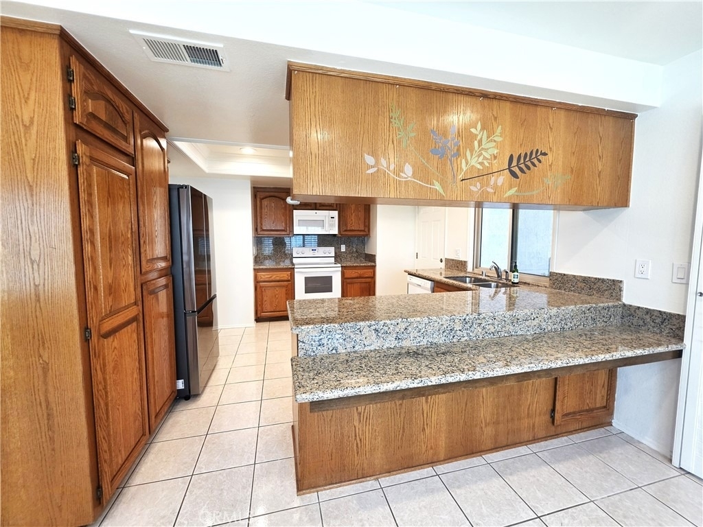 3709 S Sea Cliff - Photo 10