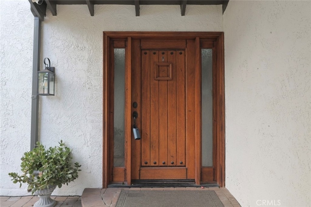 423 S Westridge - Photo 2
