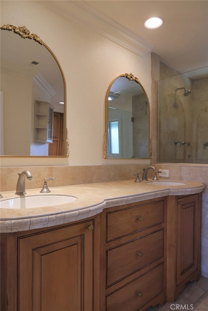 423 S Westridge - Photo 26