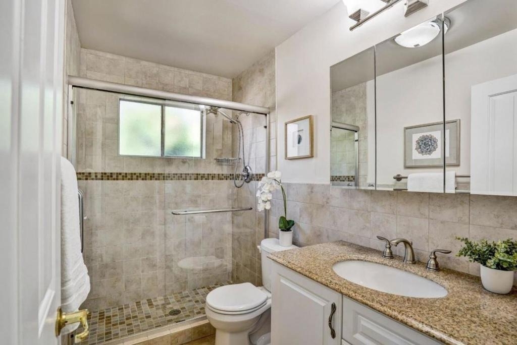 124 Oakwood Drive - Photo 2
