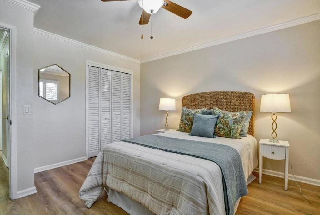 124 Oakwood Drive - Photo 1