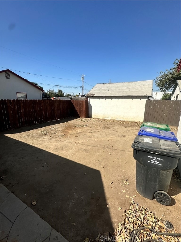 111 E Moneta - Photo 3