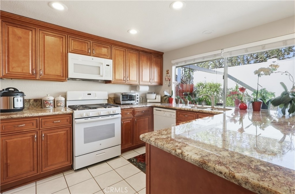 11477 Benton - Photo 7