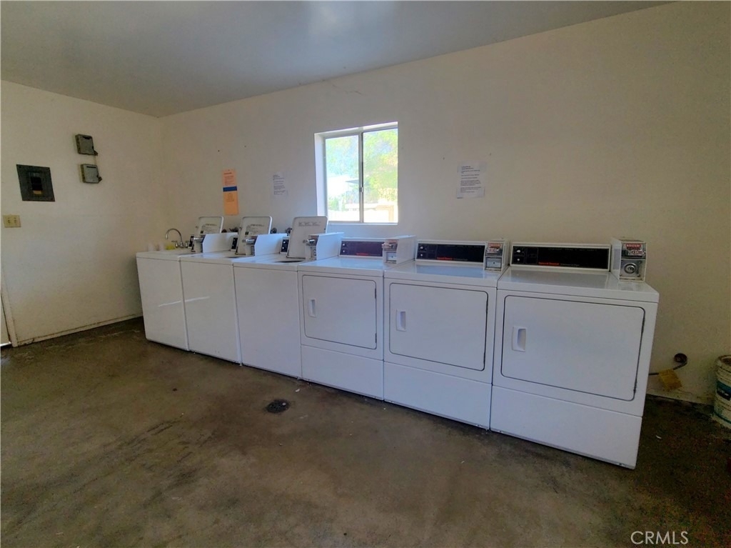 534 Roosevelt Road - Photo 15
