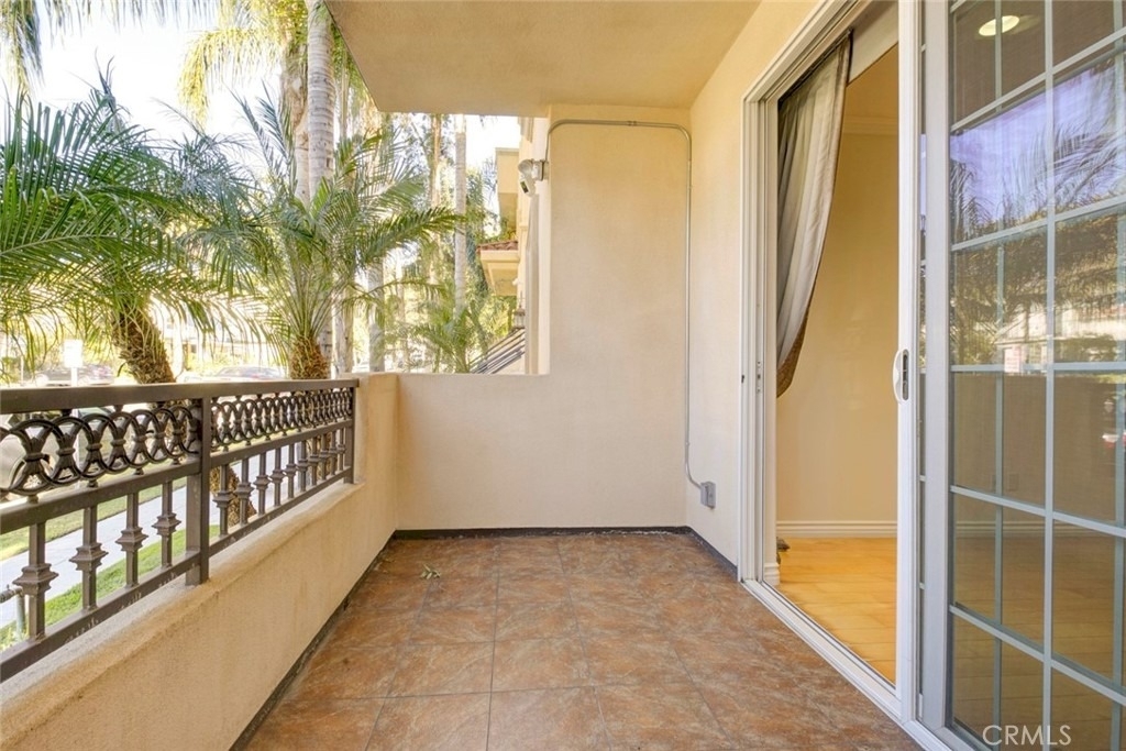 556 E Palm Avenue - Photo 16