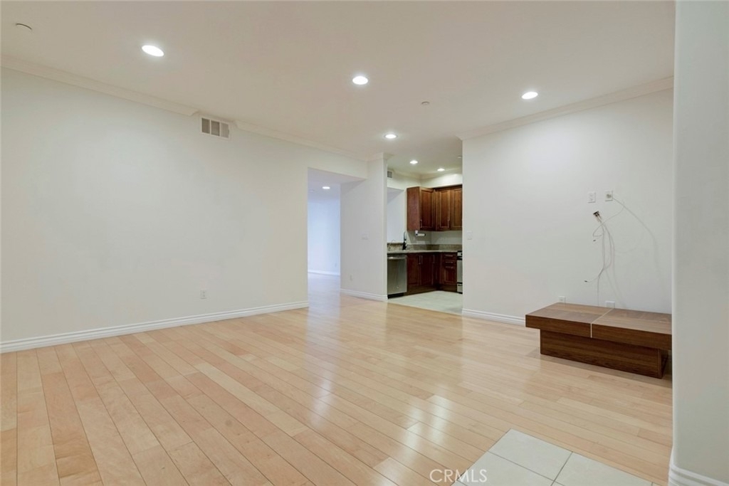 556 E Palm Avenue - Photo 4
