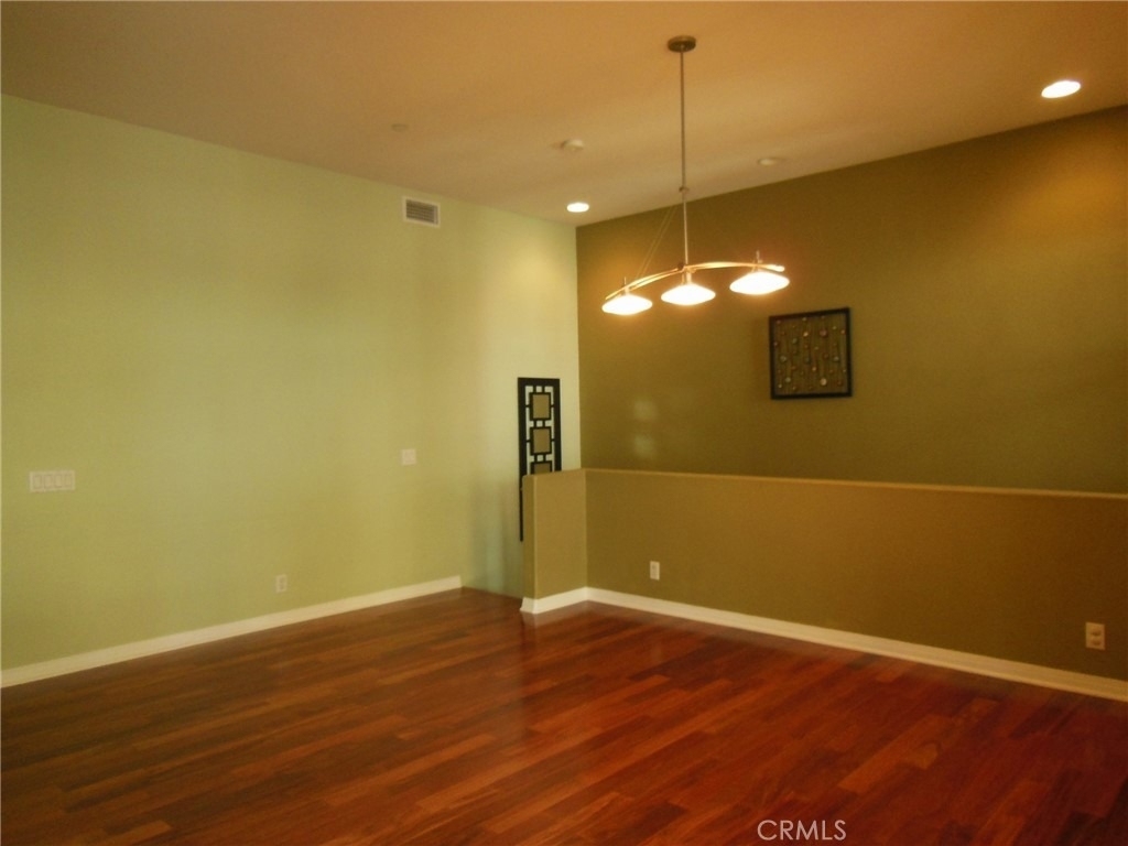 732 W 1st Street - Photo 8